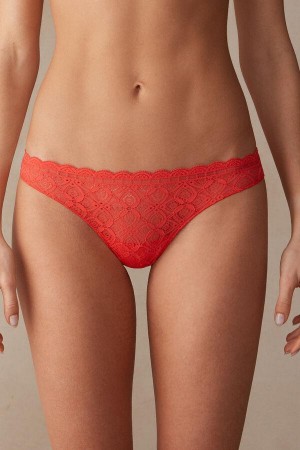 Intimissimi Csipke and Microfiber Brazilian Bugyi Női Mélypiros | HUUT3569