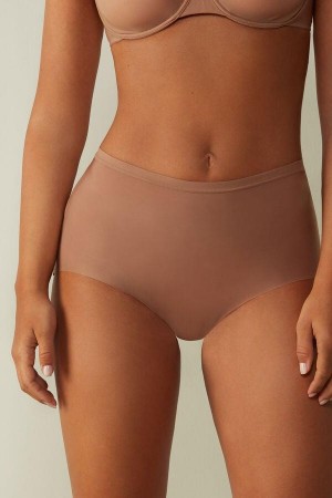 Intimissimi Invisible Touch Hipster Bugyi Női Bézs | HUYU3726