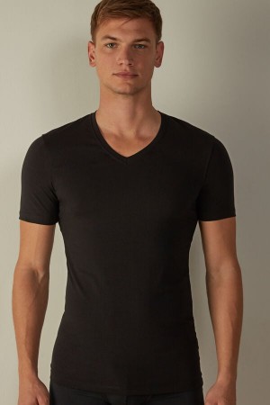 Intimissimi V-neck in Stretch Supima® Pamut Póló Férfi Fekete | HUSO3053