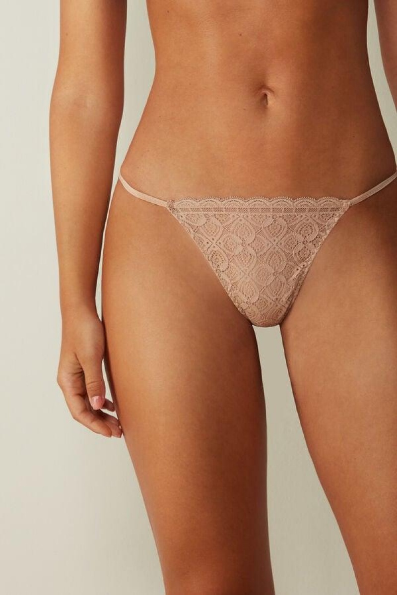 Intimissimi Csipke String Tanga Bugyi Női Bézs | HUHK3767