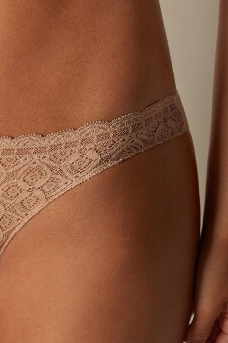 Intimissimi Csipke and Microfiber Brazilian Bugyi Női Bézs | HUGL3534