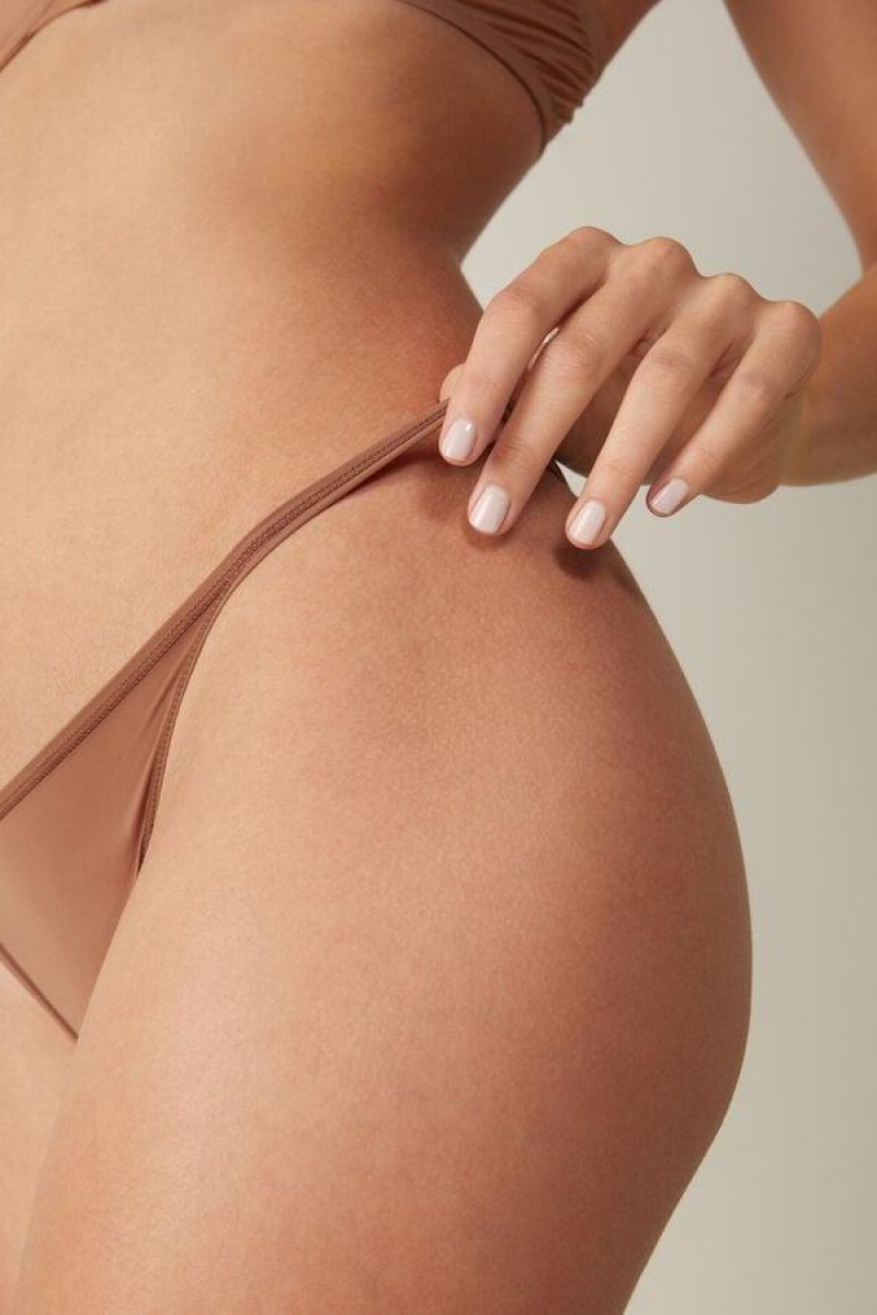 Intimissimi Tanga with Ultralight Microfiber Straps Bugyi Női Sötétbézs | HUZG3763