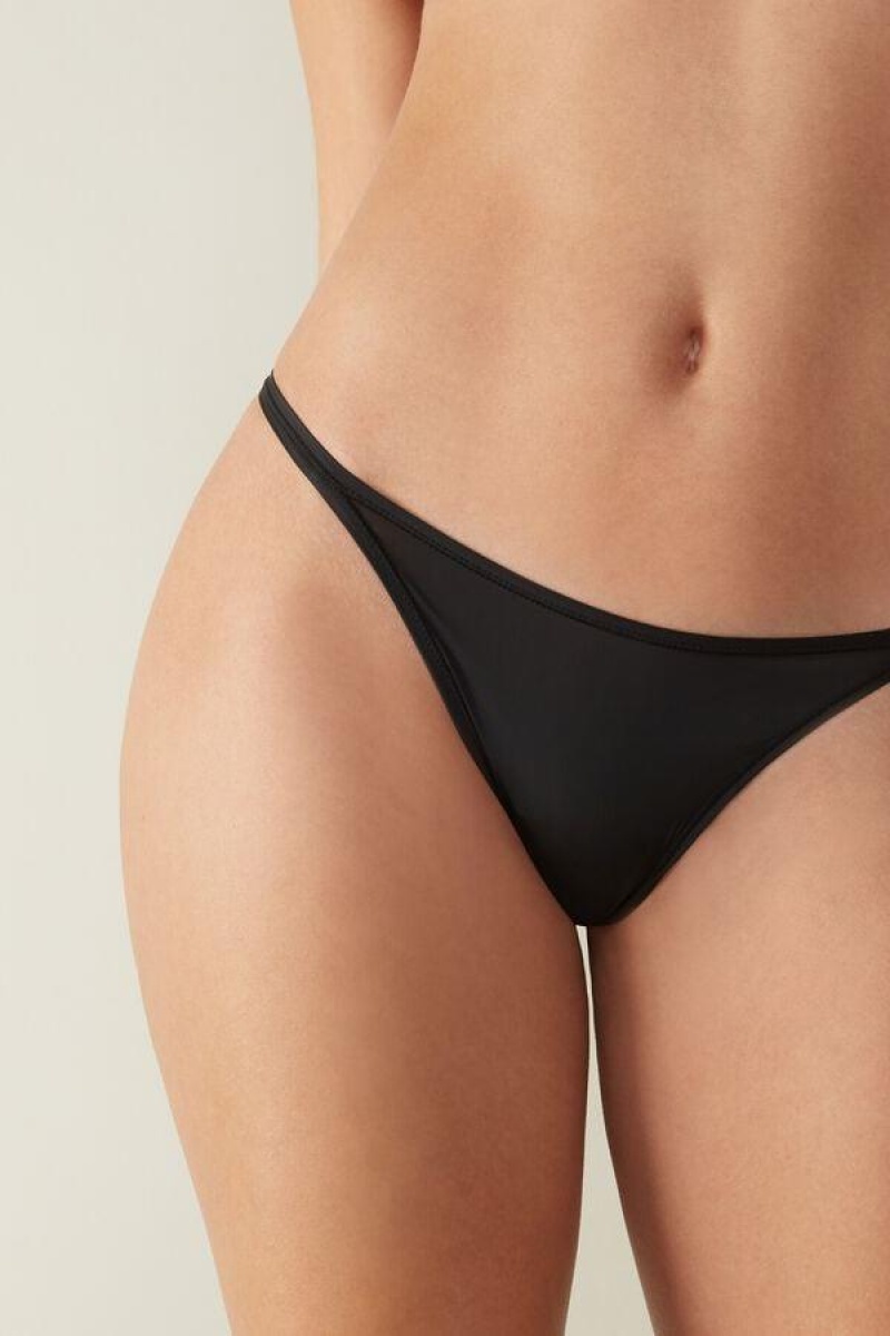 Intimissimi Tanga with Ultralight Microfiber Straps Bugyi Női Fekete | HUCE3761